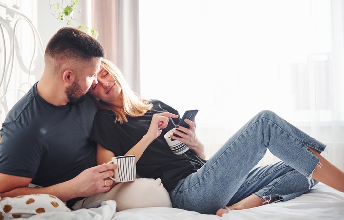 Connecticut older women dating