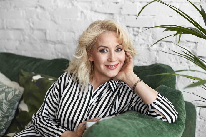 Find mature women in Spain!