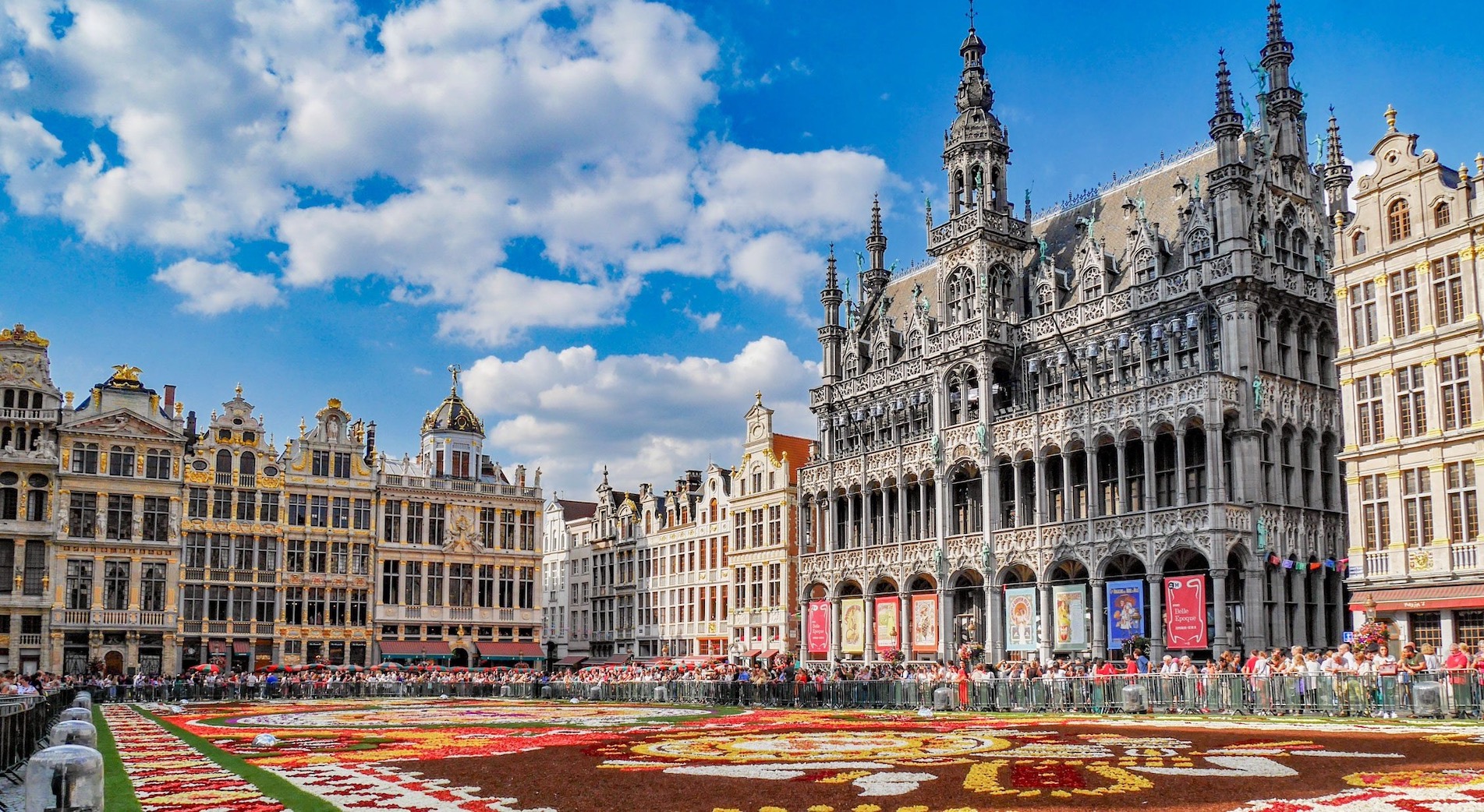 Oudere vrouwen op zoek naar jongere mannen in België - OWD